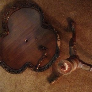 Pie crust table